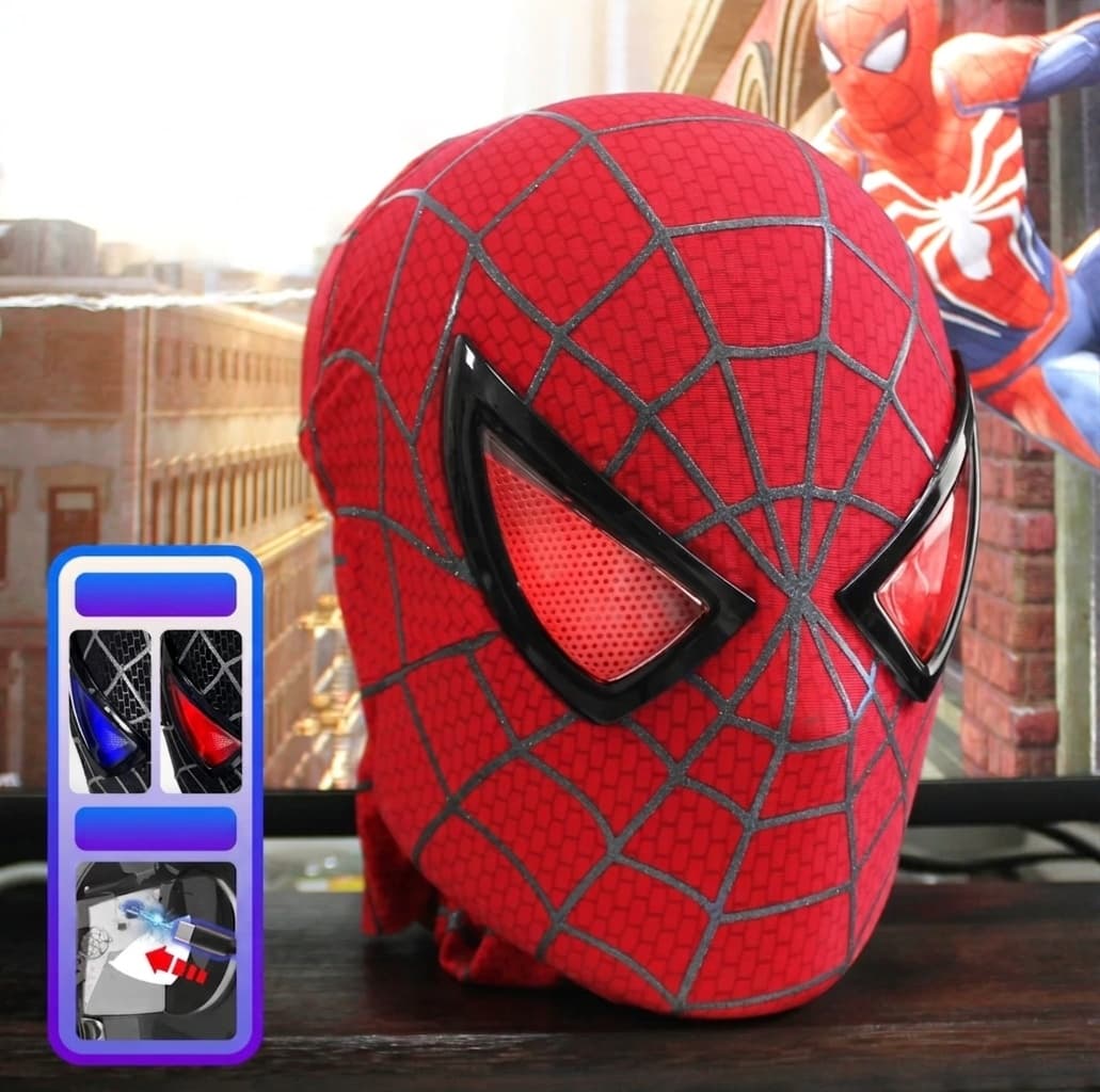 Toby Maguire Spiderman Red Mask 1
